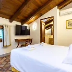 Bolognaroomscom - La Cascina Gasthof 3*