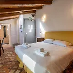 Bolognaroomscom - La Cascina Vendégház 3*