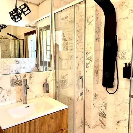 Pensión Bolognaroomscom - La Cascina 3*