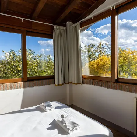 Borgo Malvasia- La Cascina 3*