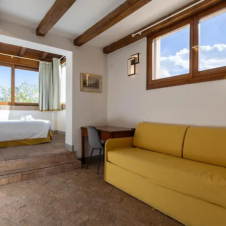 Borgo Malvasia- La Cascina