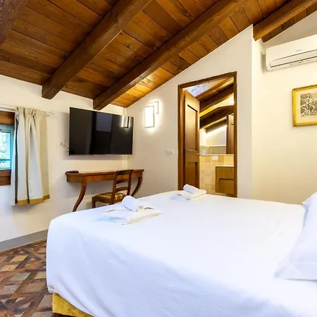 Borgo Malvasia- La Cascina بيت ضيافة 3*
