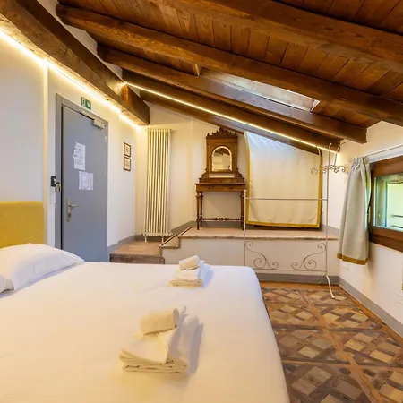 بيت ضيافة Borgo Malvasia- La Cascina 3*