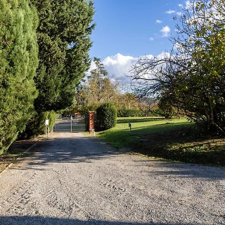 Borgo Malvasia- La Cascina ساسو ماركوني