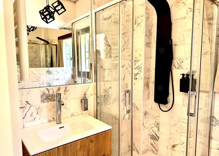 Πανσιόν Bolognaroomscom - La Cascina 3*