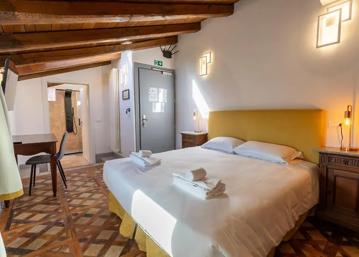 Bolognaroomscom - La Cascina Guest house 3*