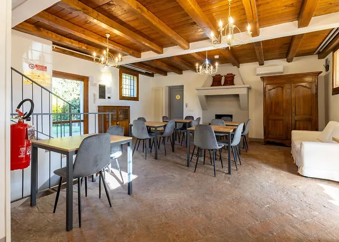 بيت ضيافة Bolognaroomscom - La Cascina