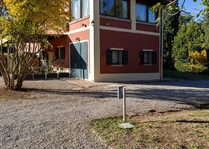 بيت ضيافة Bolognaroomscom - La Cascina